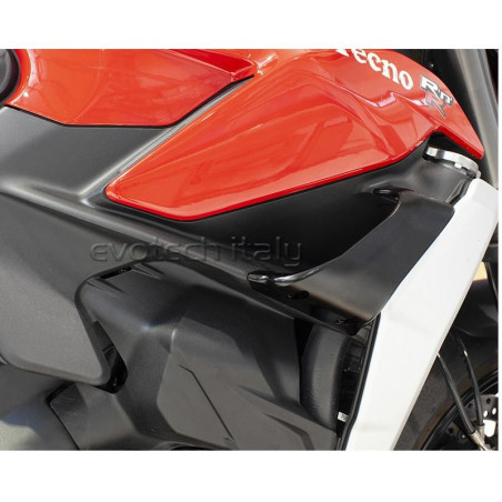 Alette aerodinamiche in alluminio Evotech per Ducati Streetfighter V2 955 Alette aerodinamiche in alluminio Evotech per Ducati Streetfighter V2 955