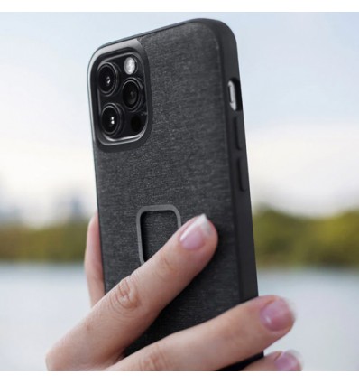 Custodia Peak Design Everyday grigia per iPhone 13 Pro Custodia Peak Design Everyday grigia per iPhone 13 Pro