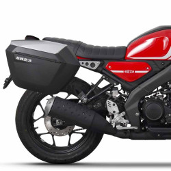 Portavaligie laterale Shad 3P su Yamaha XSR 125 Portavaligie laterale Shad 3P su Yamaha XSR 125