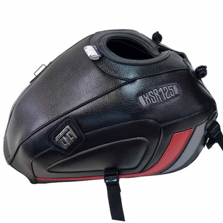 Copriserbatoio Bagster per Yamaha XSR 125 in similpelle nero, grigio e rosso Copriserbatoio Bagster per Yamaha XSR 125 in similpelle nero, grigio e rosso