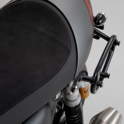 Telaio laterale SW-Motech per borse SLC su Triumph Thruxton 1200 RS Telaio laterale SW-Motech per borse SLC su Triumph Thruxton 1200 RS