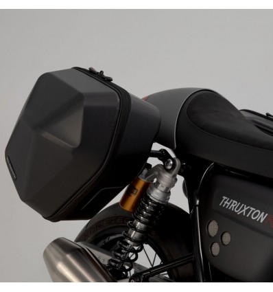 Set borse laterali Urban ABS con telai SW-Motech per Triumph Thruxton 1200 RS Set borse laterali Urban ABS con telai SW-Motech per Triumph Thruxton 1200 RS