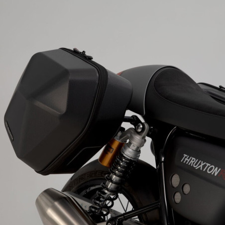 Set borse laterali Urban ABS con telai SW-Motech per Triumph Thruxton 1200 RS Set borse laterali Urban ABS con telai SW-Motech per Triumph Thruxton 1200 RS