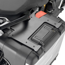 Supporti Givi per borse extra su valigie BMW Vario Supporti Givi per borse extra su valigie BMW Vario