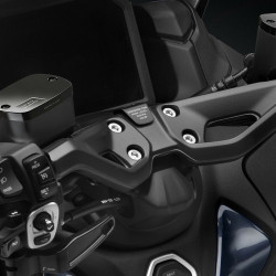Kit riser Rizoma rialzati per Yamaha T-Max 560 dal 2022 Kit riser Rizoma rialzati per Yamaha T-Max 560 dal 2022