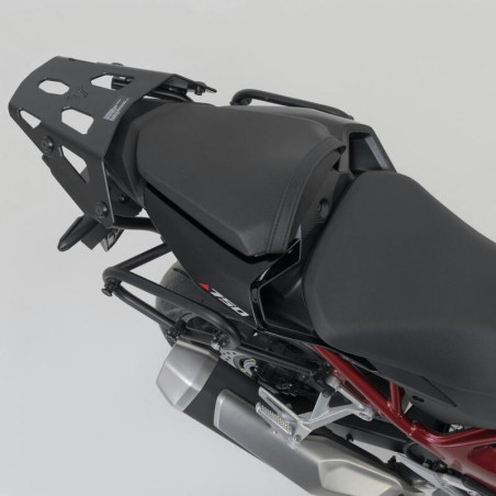 Telaio laterale SW-Motech per borse SLC su Honda CB 750 Hornet Telaio laterale SW-Motech per borse SLC su Honda CB 750 Hornet