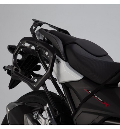 Kit borse SW-Motech Sysbag WP L per Honda NC 750X e NC 750S 16-20 Kit borse SW-Motech Sysbag WP L per Honda NC 750X e NC 750S 16-20