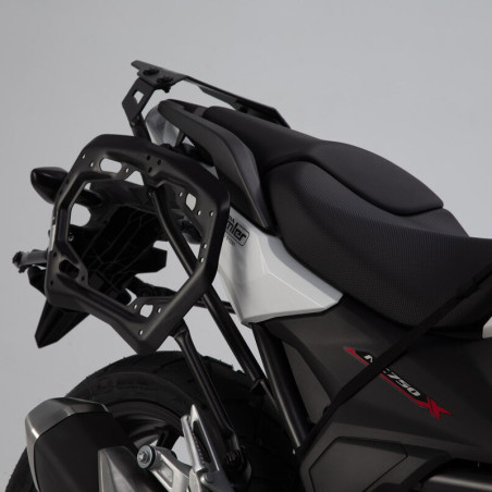 Kit borse SW-Motech Sysbag WP L per Honda NC 750X e NC 750S 16-20 Kit borse SW-Motech Sysbag WP L per Honda NC 750X e NC 750S 16-20
