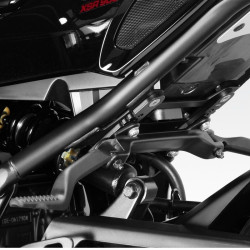 Kit De Pretto spostamento pedane passeggero su Yamaha XSR 900 dal 2022 Kit De Pretto spostamento pedane passeggero su Yamaha XSR 900 dal 2022