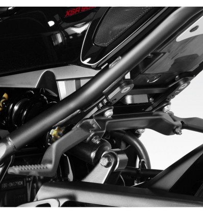 Kit De Pretto spostamento pedane passeggero su Yamaha XSR 900 dal 2022 Kit De Pretto spostamento pedane passeggero su Yamaha XSR 900 dal 2022