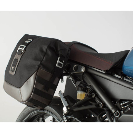 Borse laterali SW-Motech Legend Gear con telai specifici per Yamaha XSR 900 16-21 Borse laterali SW-Motech Legend Gear con telai specifici per Yamaha XSR 900 16-21
