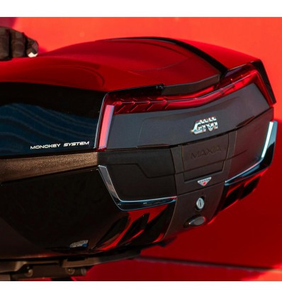 Bauletto Givi Monokey V58NNT Maxia 5 da 58 litri nero Bauletto Givi Monokey V58NNT Maxia 5 da 58 litri nero