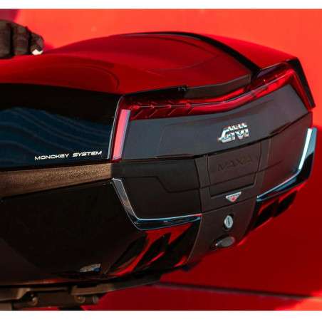 Bauletto Givi Monokey V58NN Maxia 5 da 58 litri nero Bauletto Givi Monokey V58NN Maxia 5 da 58 litri nero