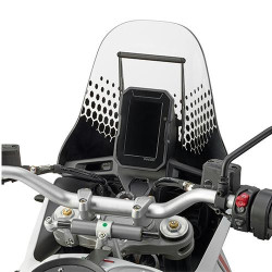 Traversino Givi per cruscotto su Ducati Desert X Traversino Givi per cruscotto su Ducati Desert X