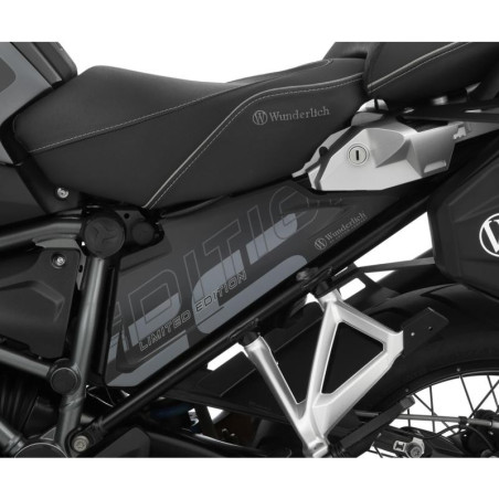 Coppia pannelli Wunderlich con presa per fiancate BMW R1250GS dal 2021 Coppia pannelli Wunderlich con presa per fiancate BMW R1250GS dal 2021