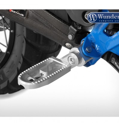 Giunto Wunderlich per pedane Vario su Harley Davidson Pan America Giunto Wunderlich per pedane Vario su Harley Davidson Pan America