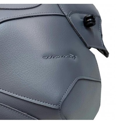 Copriserbatoio Bagster per Honda CB 750 Hornet in similpelle grigio tuono Copriserbatoio Bagster per Honda CB 750 Hornet in similpelle grigio tuono