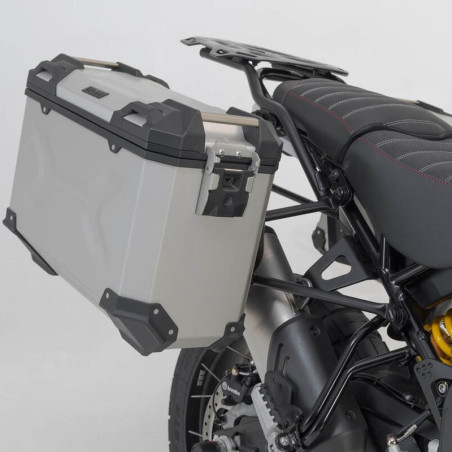 Kit valigie SW-Motech Trax Adv alluminio per Ducati Desert X Kit valigie SW-Motech Trax Adv alluminio per Ducati Desert X