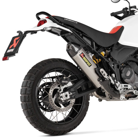 Terminale Akrapovic Slip On Titanio omologato per Ducati Desert X Terminale Akrapovic Slip On Titanio omologato per Ducati Desert X