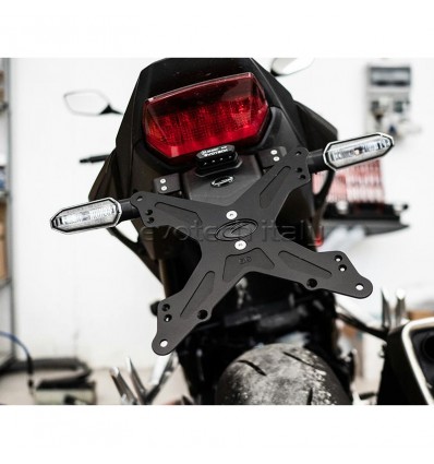 Portatarga regolabile Evotech per Honda CB 750 Hornet Portatarga regolabile Evotech per Honda CB 750 Hornet