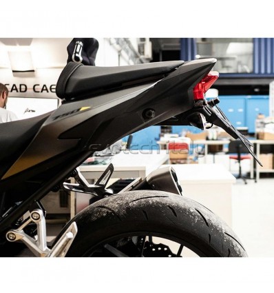 Portatarga regolabile Evotech per Honda CB 750 Hornet Portatarga regolabile Evotech per Honda CB 750 Hornet