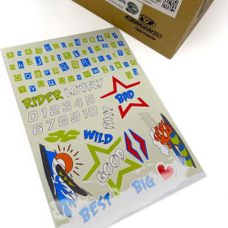 Casco da bambino Gary G01 rosso lucido con adesivi Casco da bambino Gary G01 rosso lucido con adesivi