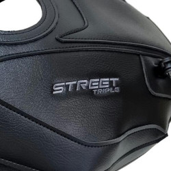 Copriserbatoio Bagster per Triumoh Street Triple 765 in similpelle nero Copriserbatoio Bagster per Triumoh Street Triple 765 in similpelle nero