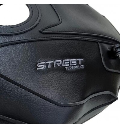 Copriserbatoio Bagster per Triumoh Street Triple 765 in similpelle nero Copriserbatoio Bagster per Triumoh Street Triple 765 in similpelle nero