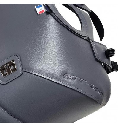 Copriserbatoio Bagster per Yamaha MT-09 dal 2020 in similpelle grigio tuono Copriserbatoio Bagster per Yamaha MT-09 dal 2020 in similpelle grigio tuono