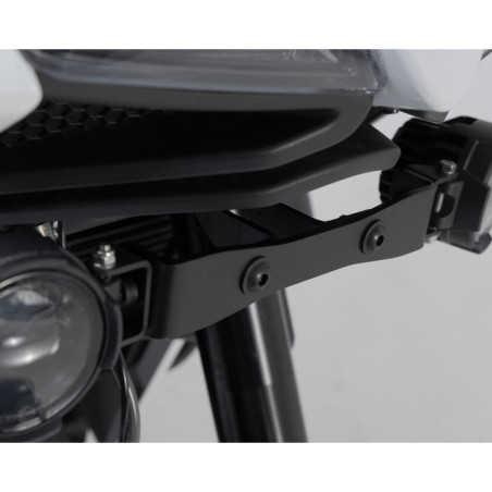 Staffe per faretti SW-Motech su Moto Morini X-Cape 650 Staffe per faretti SW-Motech su Moto Morini X-Cape 650