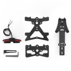 Portatarga regolabile Rizoma Fox per Triumph Speed Triple 1200 RR e RS Portatarga regolabile Rizoma Fox per Triumph Speed Triple 1200 RR e RS