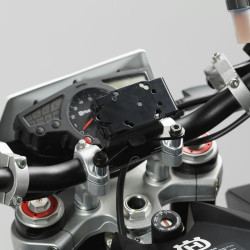 Staffa SW-Motech per GPS su BMW R-Nine T, Yamaha MT-10...
