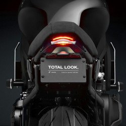 Portatarga regolabile Rizoma Fox per Yamaha XSR 900 dal 2022 Portatarga regolabile Rizoma Fox per Yamaha XSR 900 dal 2022