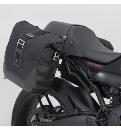 Borse laterali SW-Motech Legend Gear con telai specifici per Yamaha XSR 900 dal 2022 Borse laterali SW-Motech Legend Gear con telai specifici per Yamaha XSR 900 dal 2022