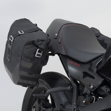 Borse laterali SW-Motech Legend Gear con telai specifici per Yamaha XSR 900 dal 2022 Borse laterali SW-Motech Legend Gear con telai specifici per Yamaha XSR 900 dal 2022