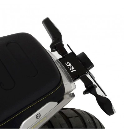 Portatarga R&G per Husqvarna Vitpilen 401 e Svartpilen 125-401 dal 2020 Portatarga R&G per Husqvarna Vitpilen 401 e Svartpilen 125-401 dal 2020