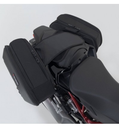 Borse laterali SW-Motech PRO Blaze con telai specifici per Honda CB 750 Hornet Borse laterali SW-Motech PRO Blaze con telai specifici per Honda CB 750 Hornet