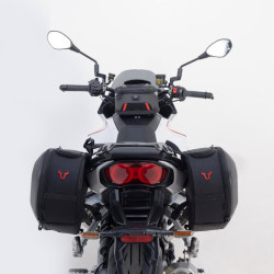 Borse laterali SW-Motech PRO Blaze con telai specifici per Moto Guzzi V100 Mandello Borse laterali SW-Motech PRO Blaze con telai specifici per Moto Guzzi V100 Mandello