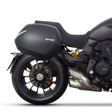 Portavaligie laterale Shad 3P su Ducati Diavel 1260 Portavaligie laterale Shad 3P su Ducati Diavel 1260