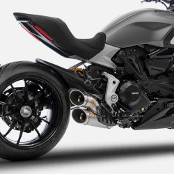 Terminale doppio Slip On Zard per Ducati Diavel 1260 dal 2021 Terminale doppio Slip On Zard per Ducati Diavel 1260 dal 2021