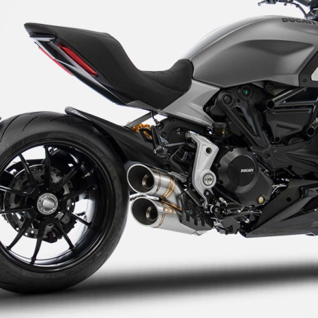 Terminale doppio Slip On Zard per Ducati Diavel 1260 dal 2021 Terminale doppio Slip On Zard per Ducati Diavel 1260 dal 2021