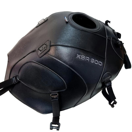 Copriserbatoio Bagster per Yamaha XSR 900 dal 2022 in similpelle nero Copriserbatoio Bagster per Yamaha XSR 900 dal 2022 in similpelle nero