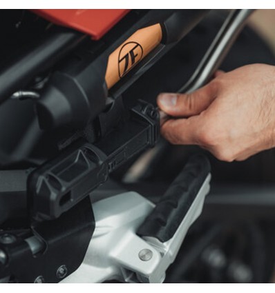 Borse laterali SW-Motech PRO Blaze con telai specifici per Kawasaki Z900 SE Borse laterali SW-Motech PRO Blaze con telai specifici per Kawasaki Z900 SE