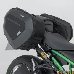 Borse laterali SW-Motech PRO Blaze con telai specifici per Kawasaki Z900 SE Borse laterali SW-Motech PRO Blaze con telai specifici per Kawasaki Z900 SE