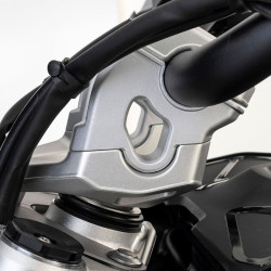 Riser Wunderlich rialzati e arretrati per manubri BMW R1300 GS Riser Wunderlich rialzati e arretrati per manubri BMW R1300 GS