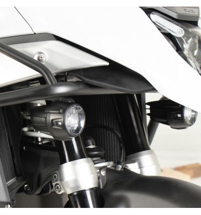 Staffa per faretti originali BMW con paraserbatoio Hepco & Becker su R1300 GS Staffa per faretti originali BMW con paraserbatoio Hepco & Becker su R1300 GS