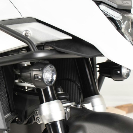 Staffa per faretti originali BMW con paraserbatoio Hepco & Becker su R1300 GS Staffa per faretti originali BMW con paraserbatoio Hepco & Becker su R1300 GS