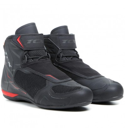 Scarpe da moto TCX Ro4d Air nero e rosso Scarpe da moto TCX Ro4d Air nero e rosso