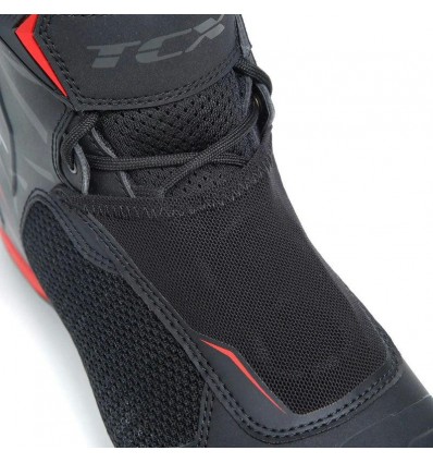 Scarpe da moto TCX Ro4d Air nero e rosso Scarpe da moto TCX Ro4d Air nero e rosso
