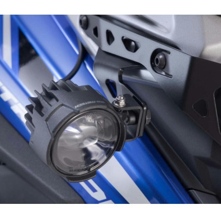 Staffe per faretti SW-Motech su Suzuki V-Strom 1050 DE Staffe per faretti SW-Motech su Suzuki V-Strom 1050 DE